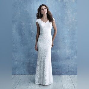 Modest Allure Wedding Gown Size 18 Allure Unaltered NWOT